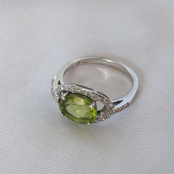 Kay Jewelers Jewelry - 14 Kt WG Genuine Peridot and Diamond ring